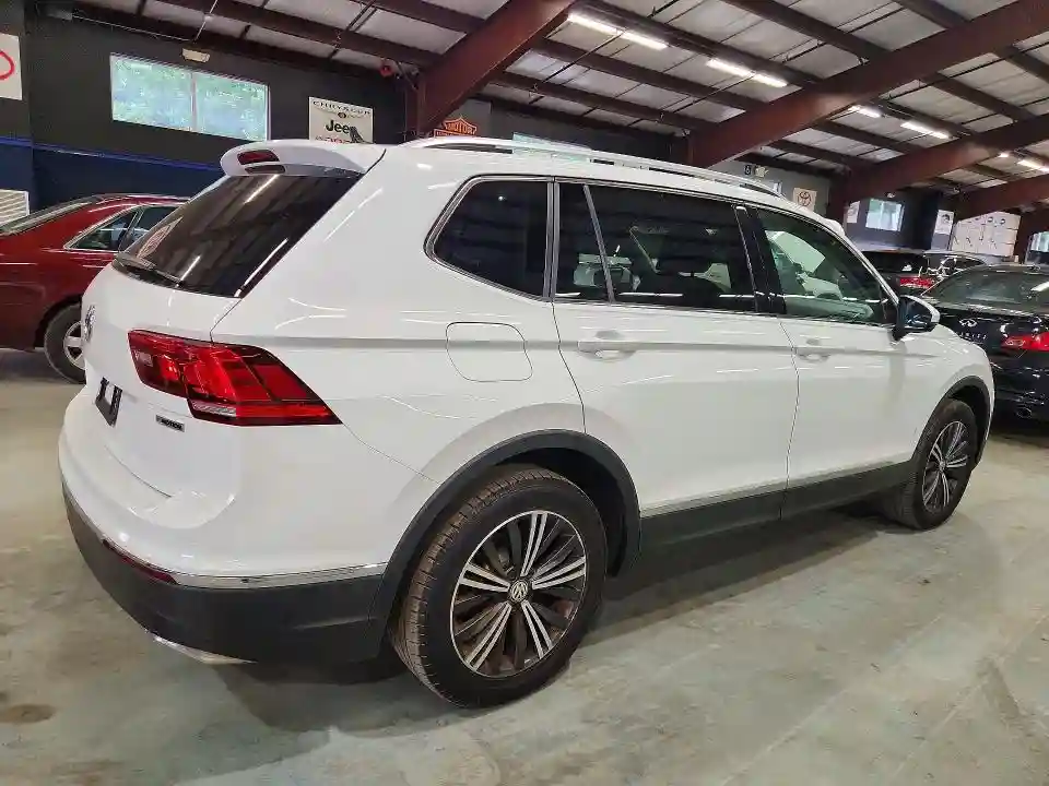 3VV2B7AX0KM191184 2019 VOLKSWAGEN TIGUAN-2