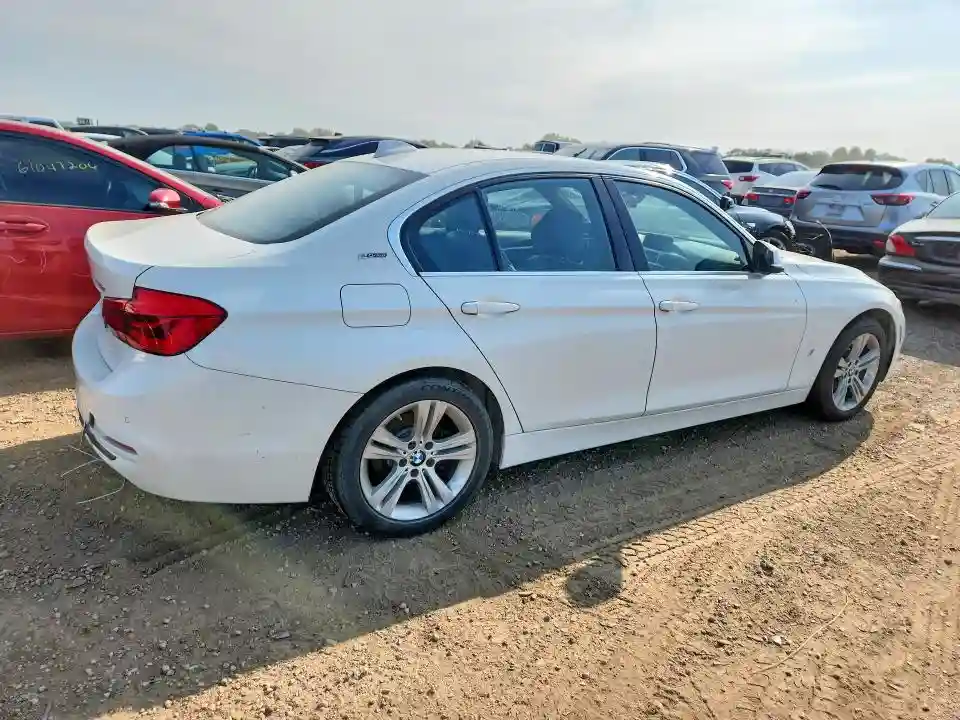 WBA8E1C31HA029302 2017 BMW 3 SERIES-2