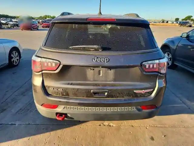3C4NJDDB5JT451662 2018 JEEP COMPASS-5