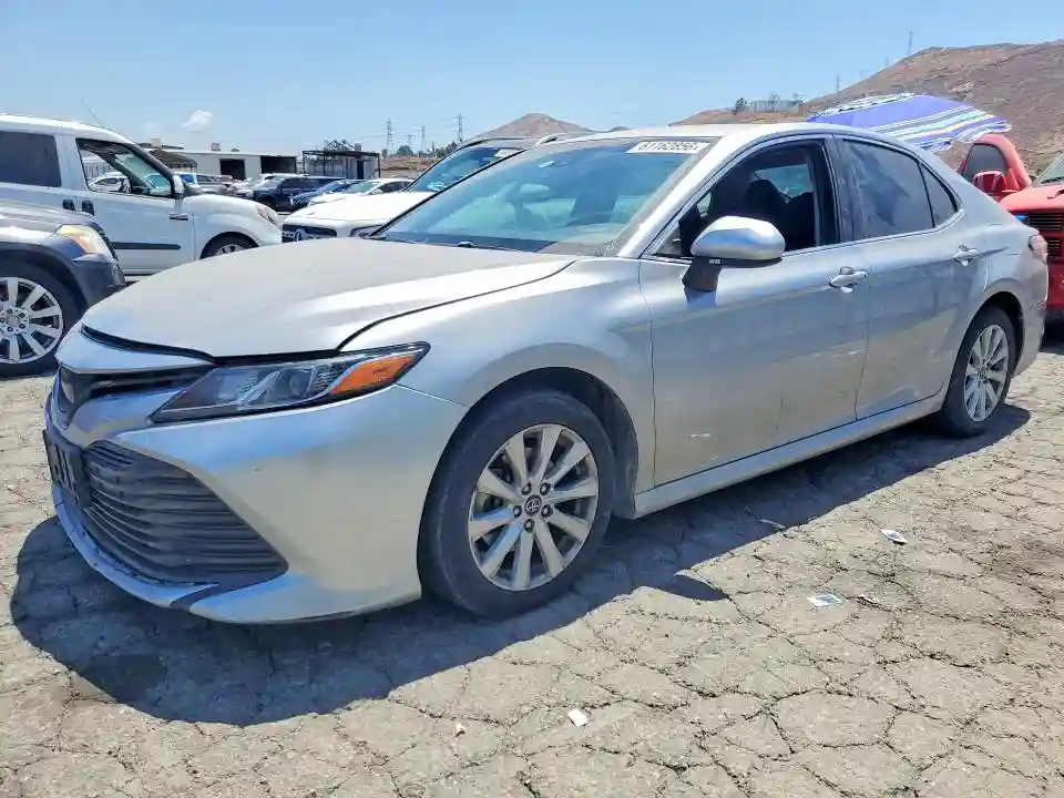4T1B11HK8JU150445 2018 TOYOTA CAMRY-0