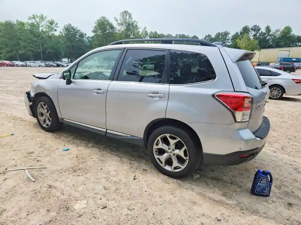 JF2SJAWC4HH556470 2017 SUBARU FORESTER-1