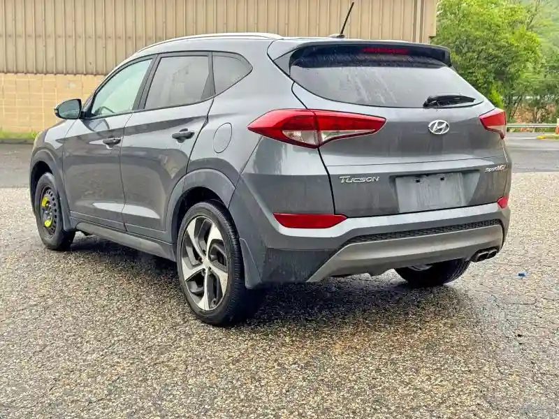KM8J3CA2XGU194869 2016 HYUNDAI TUCSON-2