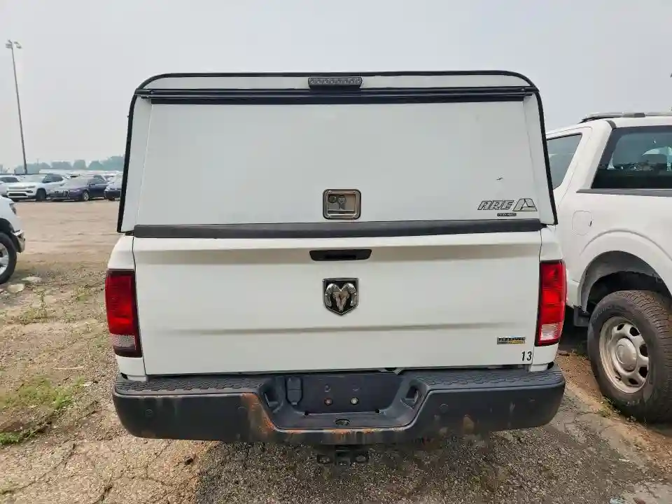 1C6RR6FG1KS657036 2019 RAM 1500-5