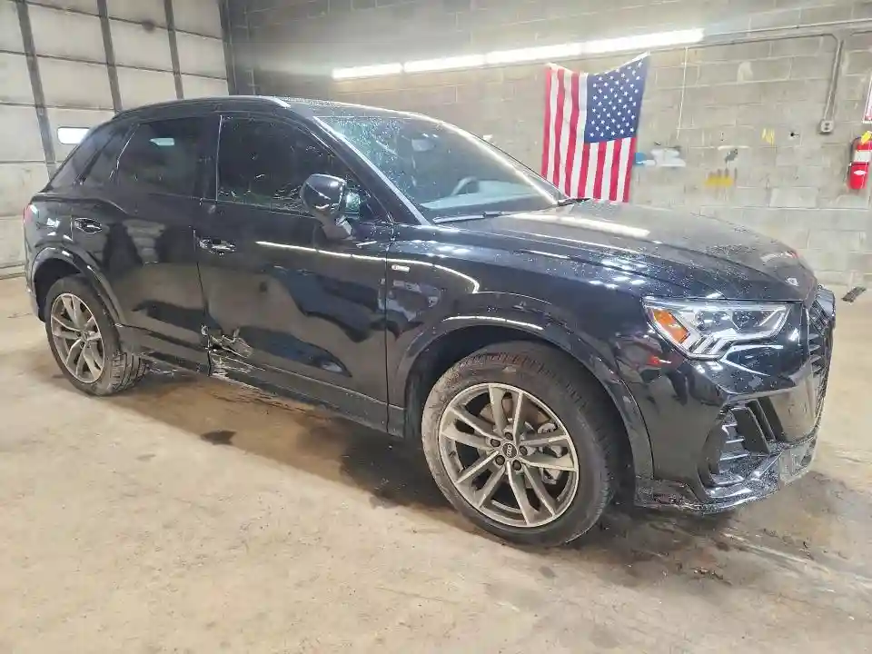 WA1DECF3XS1016784 2025 AUDI Q3-3