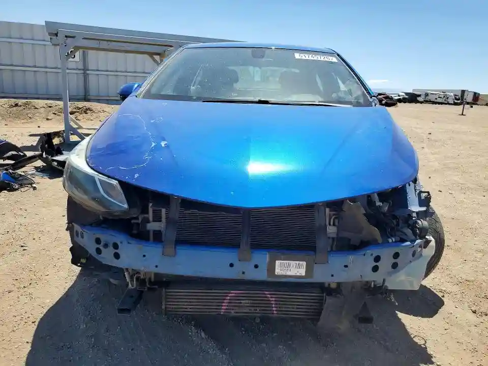1G1BE5SM9J7222769 2018 CHEVROLET CRUZE-4