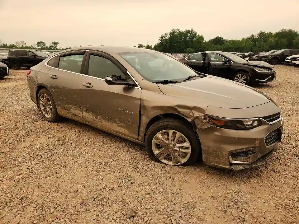 1G1ZE5ST2HF249009 2017 CHEVROLET MALIBU-3