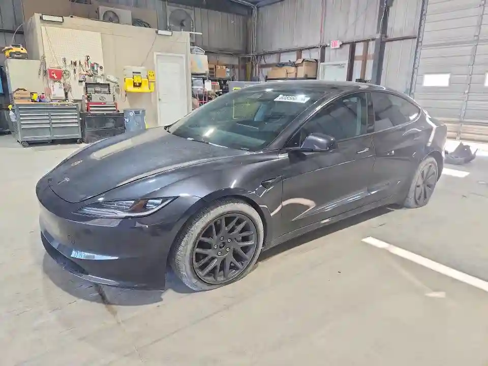 5YJ3E1EBXRF836833 2024 TESLA MODEL 3-0