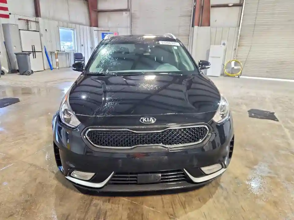 KNDCC3LC7H5067155 2017 KIA NIRO-4