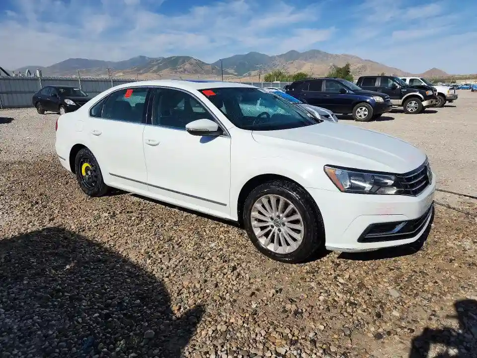 1VWBT7A38GC009424 2016 VOLKSWAGEN PASSAT-3