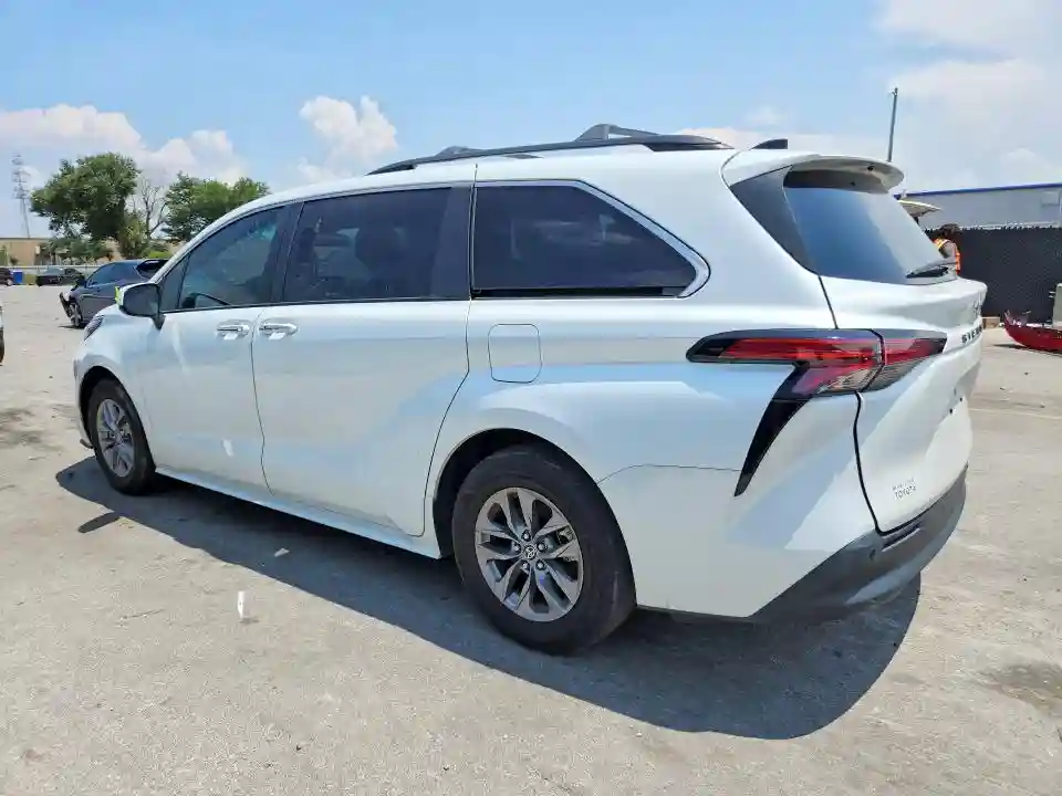 5TDJRKEC5NS091585 2022 TOYOTA SIENNA-1