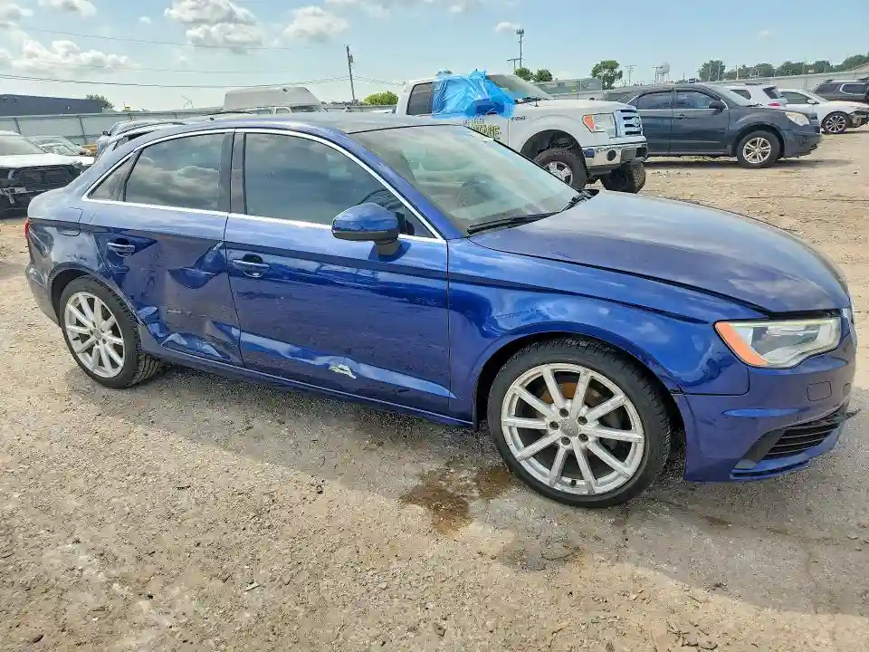 WAUCJGFFXF1038673 2015 AUDI A3-3