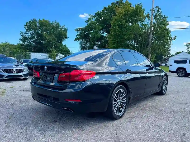 WBAJE7C55JG891091 2018 BMW 5 SERIES-3