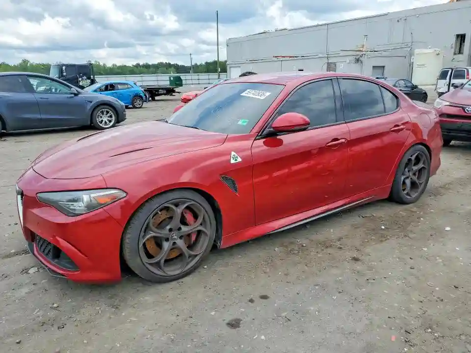 ZARFAEAV2H7547696 2017 ALFA ROMEO GIULIA-0