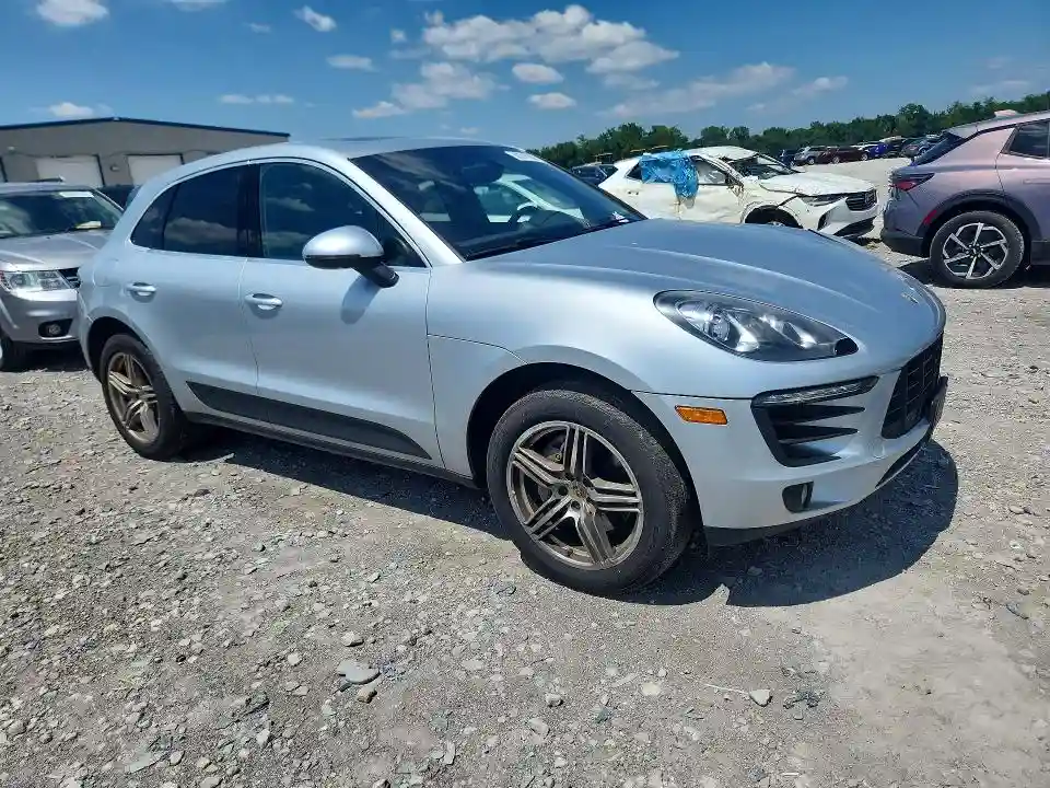 WP1AB2A55GLB58846 2016 PORSCHE MACAN-3