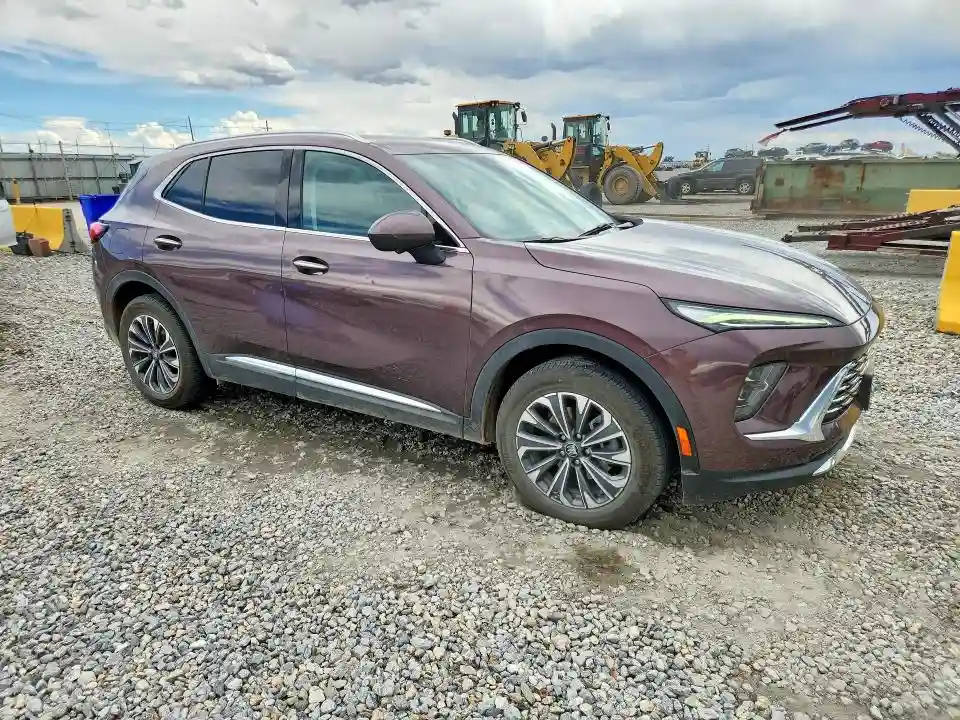 LRBFZKE40SD024557 2025 BUICK ENVISION-3