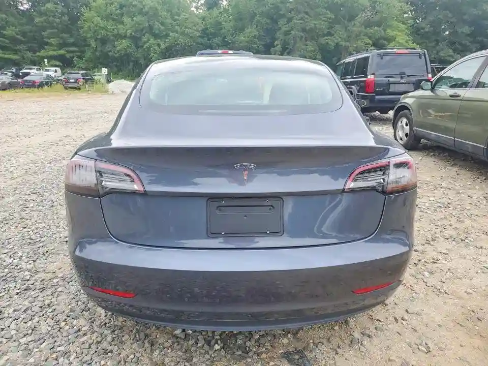 5YJ3E1EA0PF434596 2023 TESLA MODEL 3-5