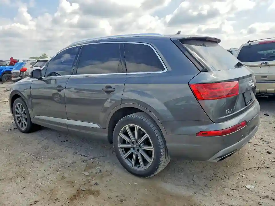 WA1LAAF77JD041055 2018 AUDI Q7-1