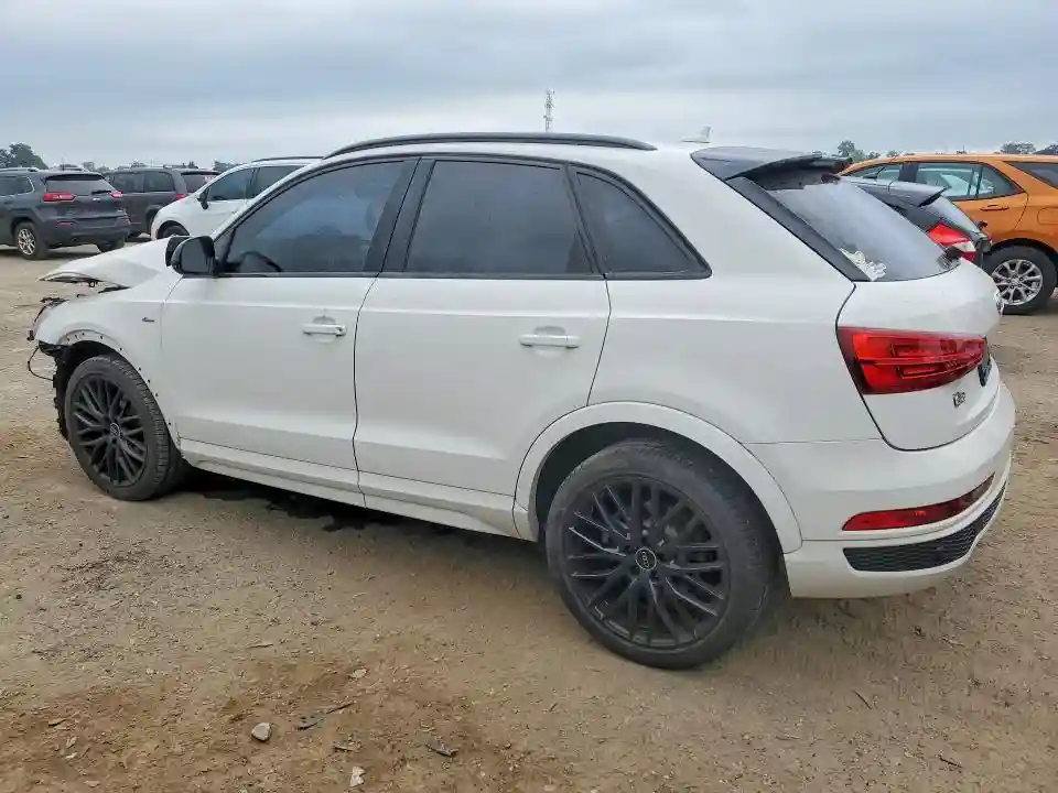 WA1GCCFS0JR030638 2018 AUDI Q3-1