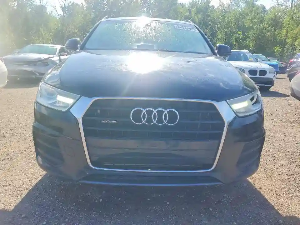 WA1ECCFS2HR004348 2017 AUDI Q3-4