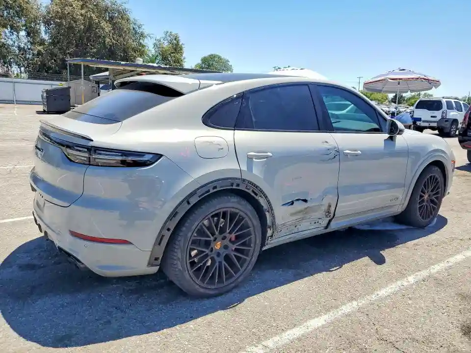 WP1BG2AY8MDA49965 2021 PORSCHE CAYENNE-2