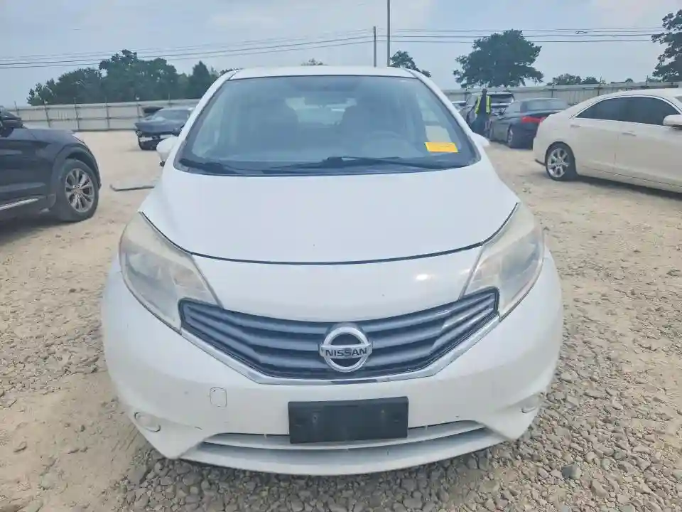 3N1CE2CP4FL422063 2015 NISSAN VERSA-4