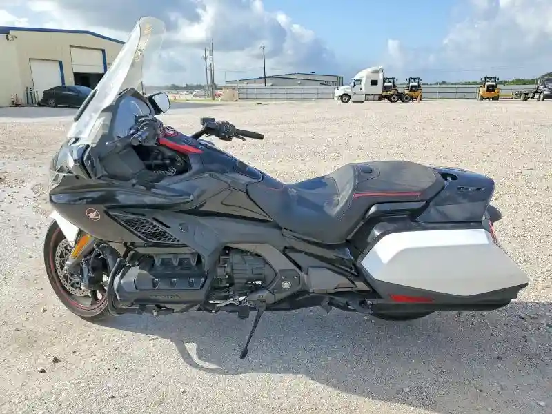 JH2SC7916LK200045 2020 HONDA GL CYCLE-2