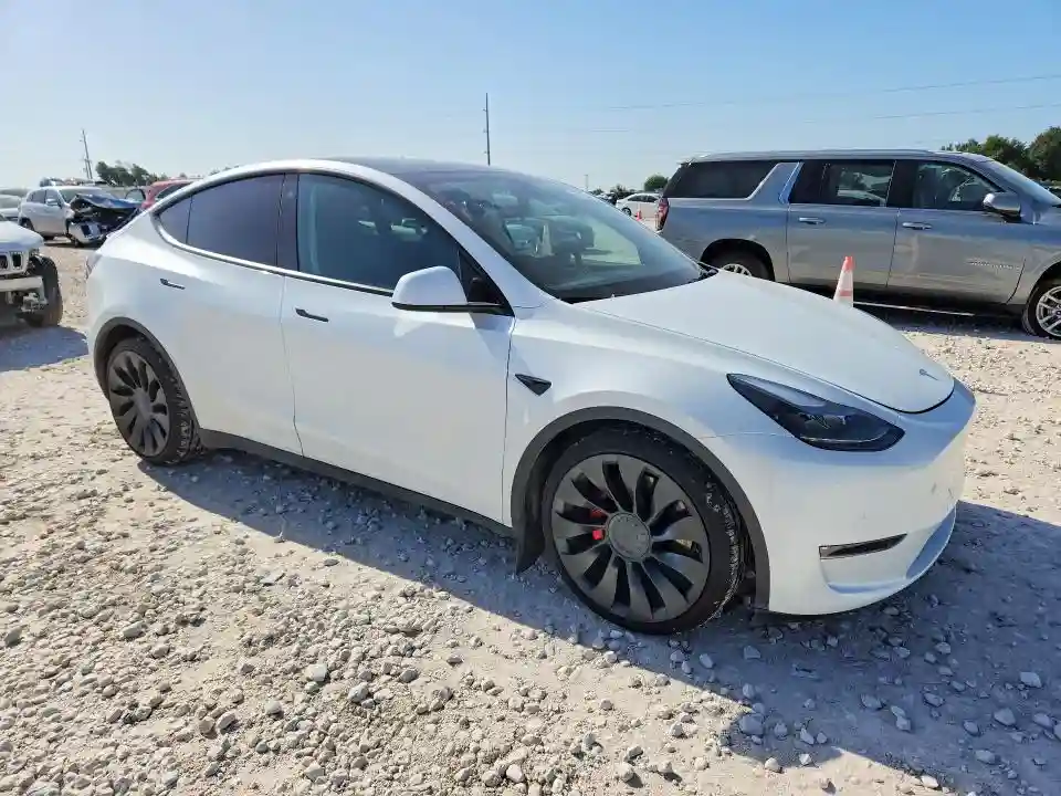 7SAYGDEF9NF457212 2022 TESLA MODEL Y-3
