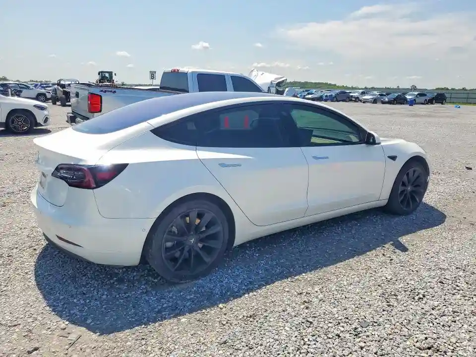 5YJ3E1EA2JF014748 2018 TESLA MODEL 3-2