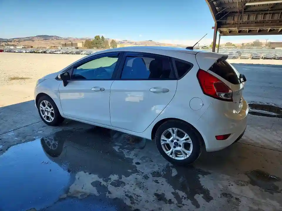 3FADP4EJ8FM195914 2015 FORD FIESTA-1