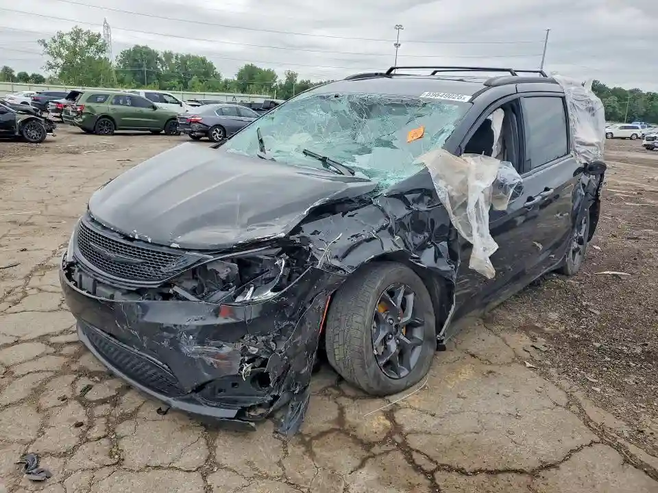 2C4RC1EG5JR291788 2018 CHRYSLER PACIFICA-0