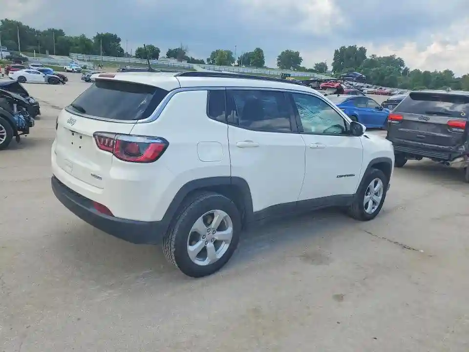 3C4NJDBB9LT161558 2020 JEEP COMPASS-2