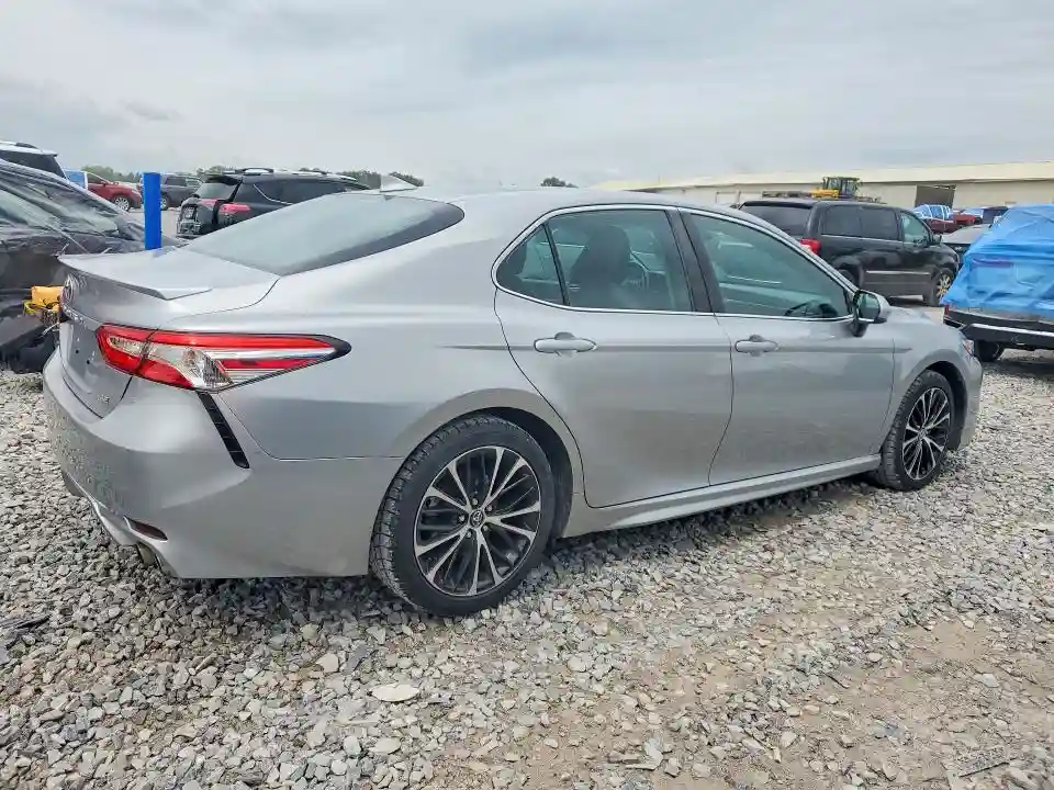 4T1G11AK3LU327812 2020 TOYOTA CAMRY-2