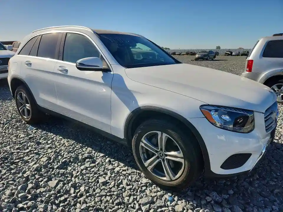 WDC0G4JB5JV081711 2018 MERCEDES-BENZ GLC-CLASS-3