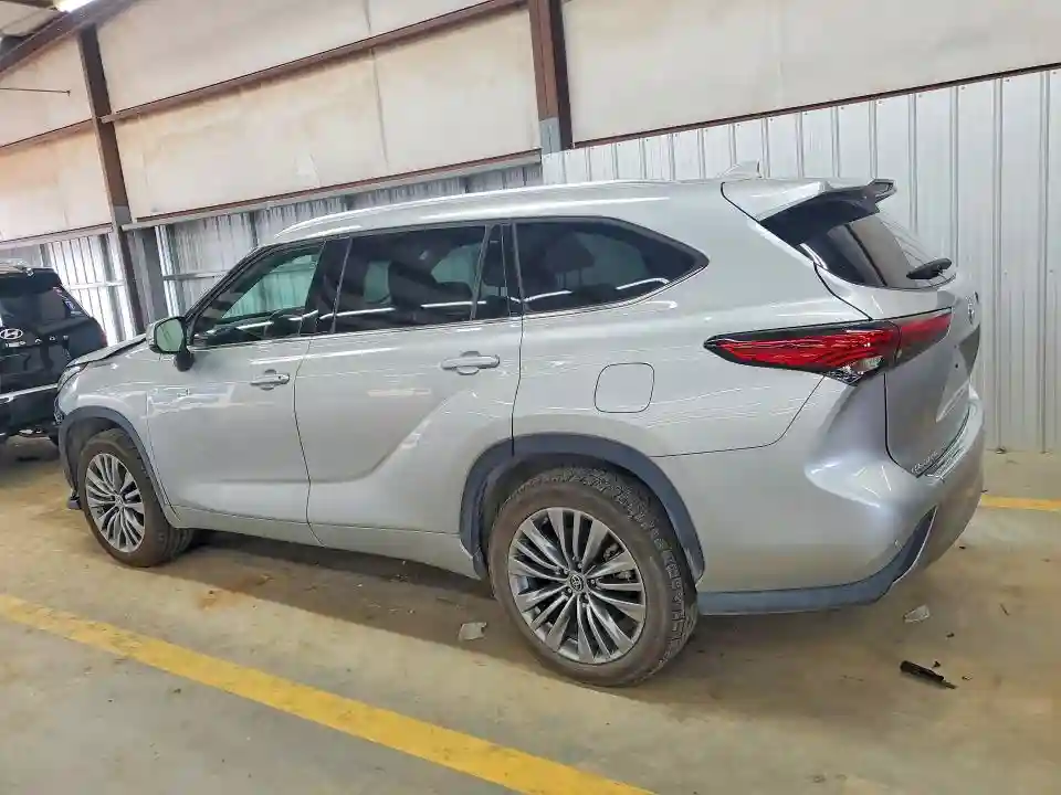 5TDFARAH1MS011592 2021 TOYOTA HIGHLANDER-1