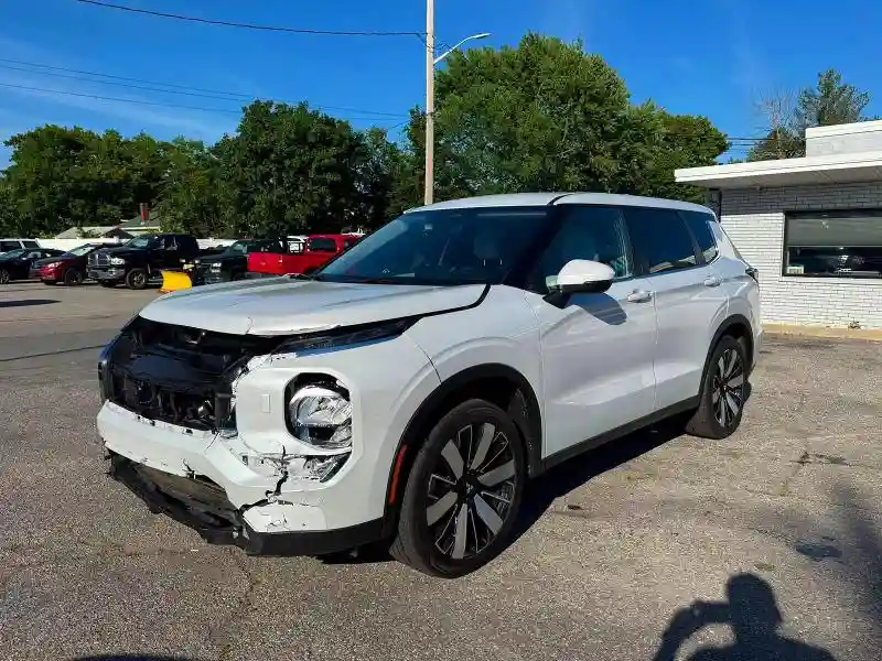 JA4J4VA88SZ021889 2025 MITSUBISHI OUTLANDER-1