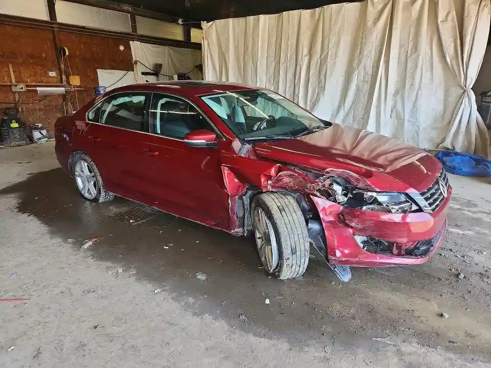 1VWBV7A3XFC018960 2015 VOLKSWAGEN PASSAT-3