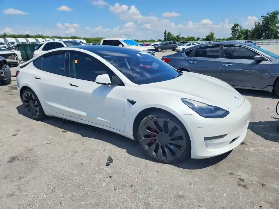 5YJ3E1ECXMF088456 2021 TESLA MODEL 3-3