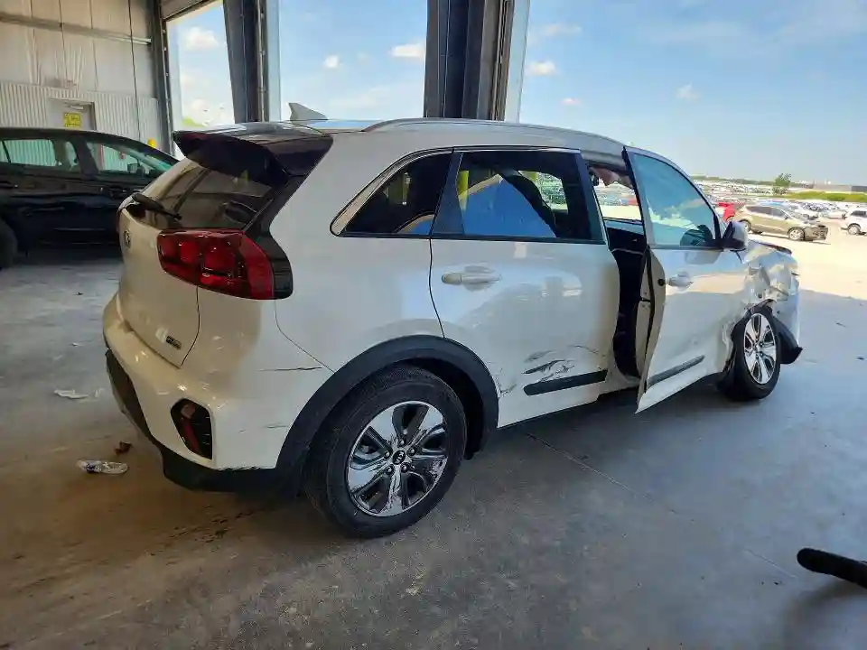 KNDCB3LC1L5424762 2020 KIA NIRO-2
