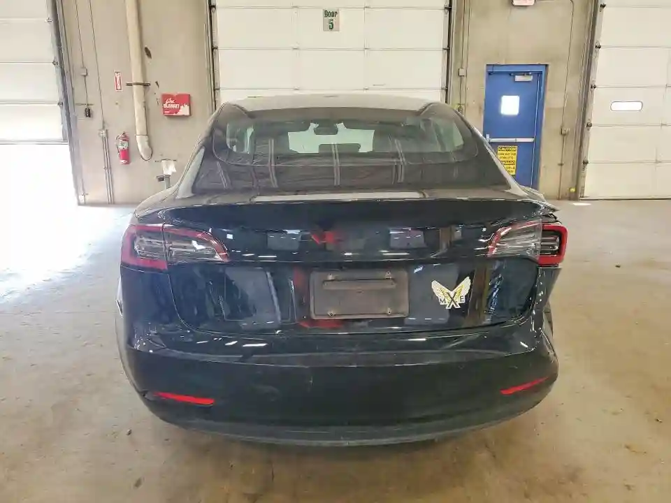 5YJ3E1EA6KF297916 2019 TESLA MODEL 3-5