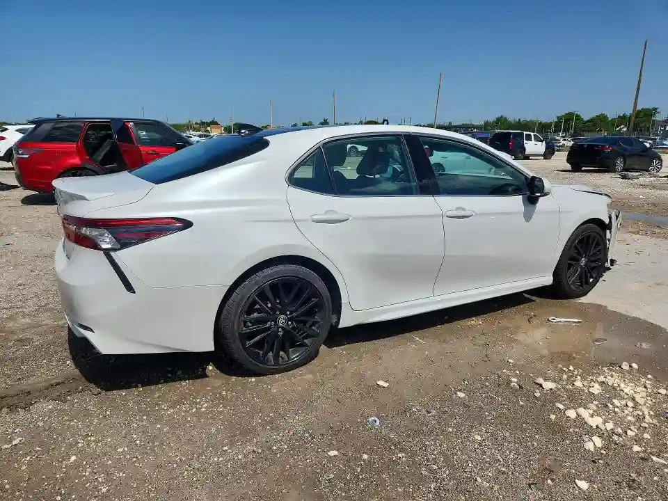 4T1K61AK2MU566667 2021 TOYOTA CAMRY-2
