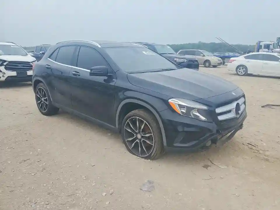 WDCTG4GB8HJ309304 2017 MERCEDES-BENZ GLA-CLASS-3