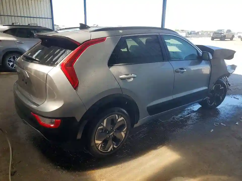 KNDCR3L18R5108018 2024 KIA NIRO-2