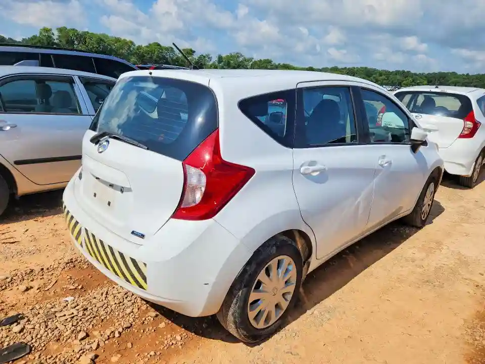 3N1CE2CP6FL433081 2015 NISSAN VERSA-2