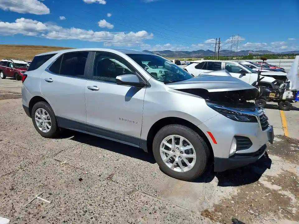 2GNAXTEVXN6111117 2022 CHEVROLET EQUINOX-3
