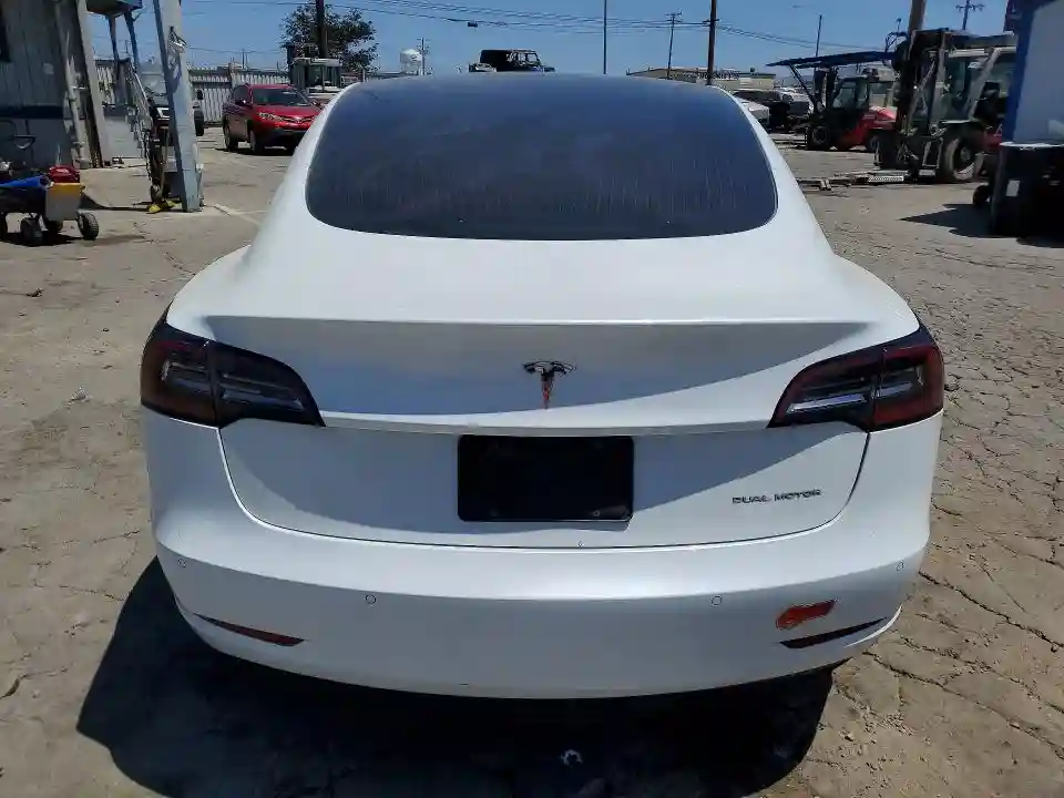 5YJ3E1EB7KF512678 2019 TESLA MODEL 3-5