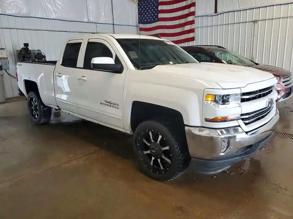 1GCVKREC8HZ366822 2017 CHEVROLET SILVERADO-3