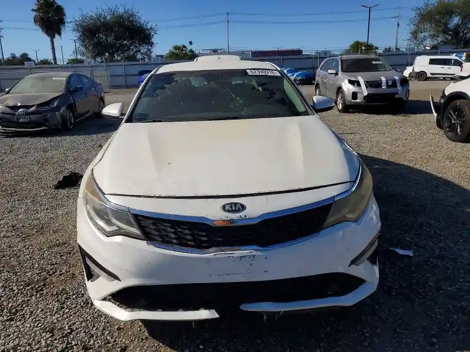 5XXGT4L36KG277028 2019 KIA OPTIMA-4