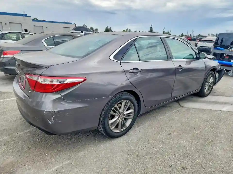 4T1BF1FK2HU624050 2017 TOYOTA CAMRY-2