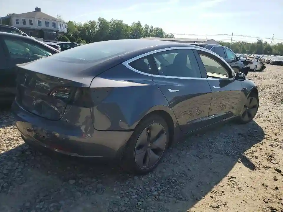 5YJ3E1EAXKF298521 2019 TESLA MODEL 3-2