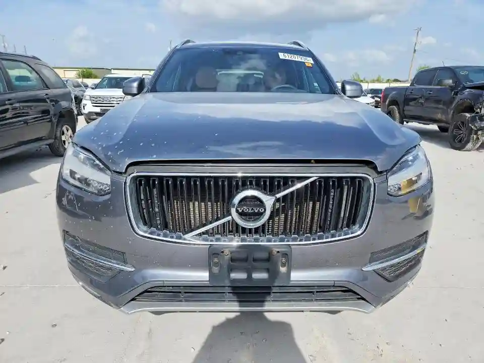YV4A22PK0J1191106 2018 VOLVO XC90-4
